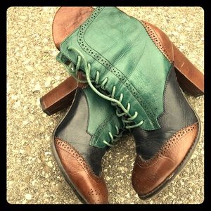 Rusdsak leather Victorian lace up heeled boots